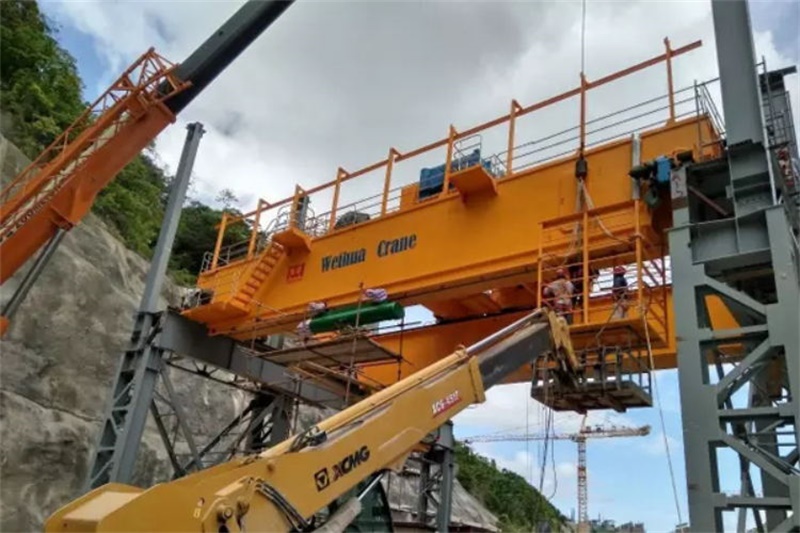 250 Ton Overhead Crane.jpg